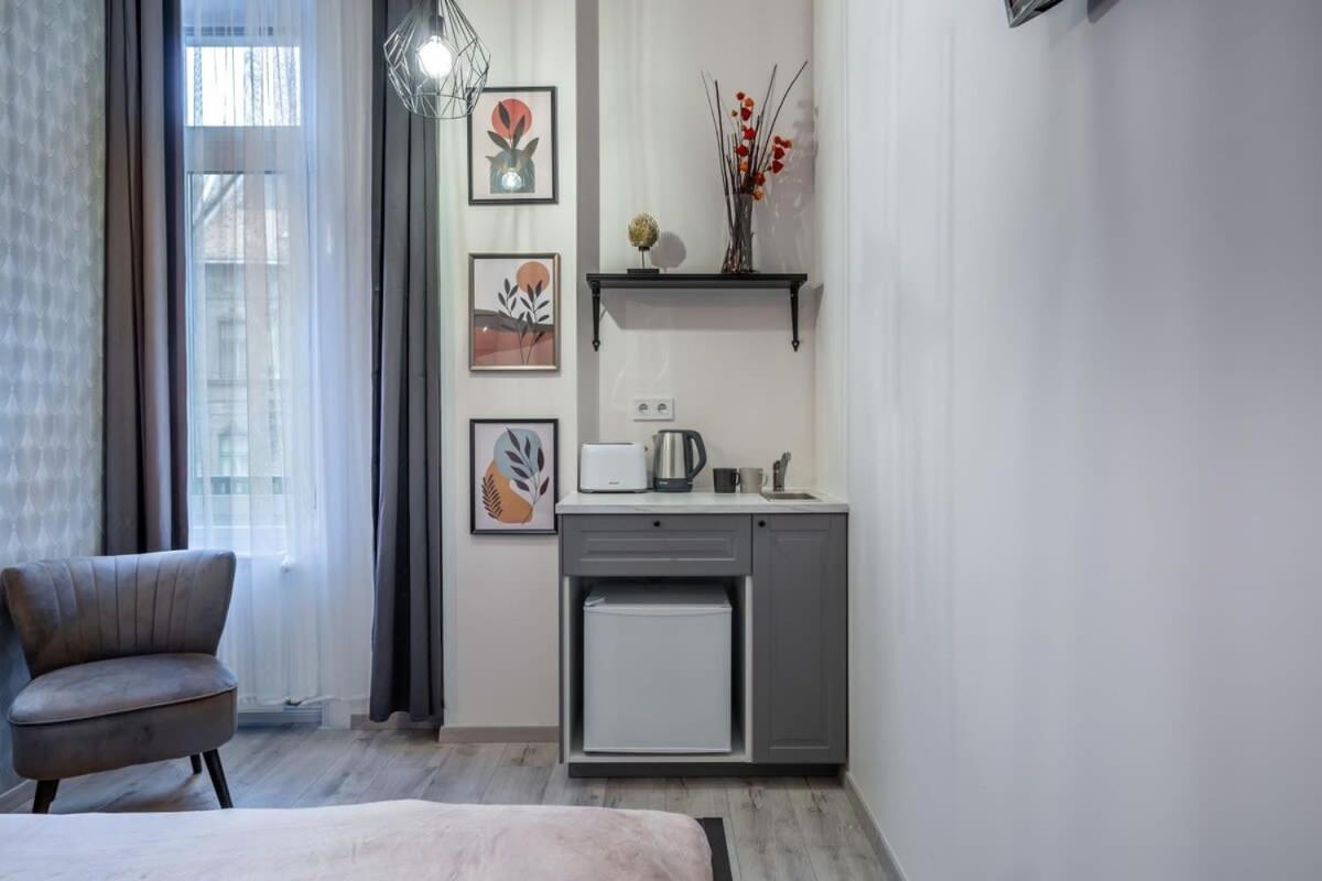 Extra Central And New Studio Budapest Exteriör bild