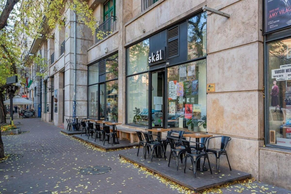 Extra Central And New Studio Budapest Exteriör bild